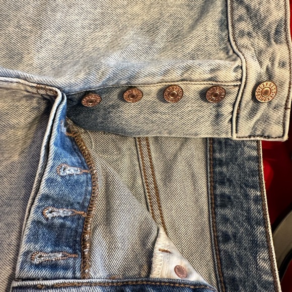 Denim cutoff short size 10 by EXPRESS - Picture 3 of 5